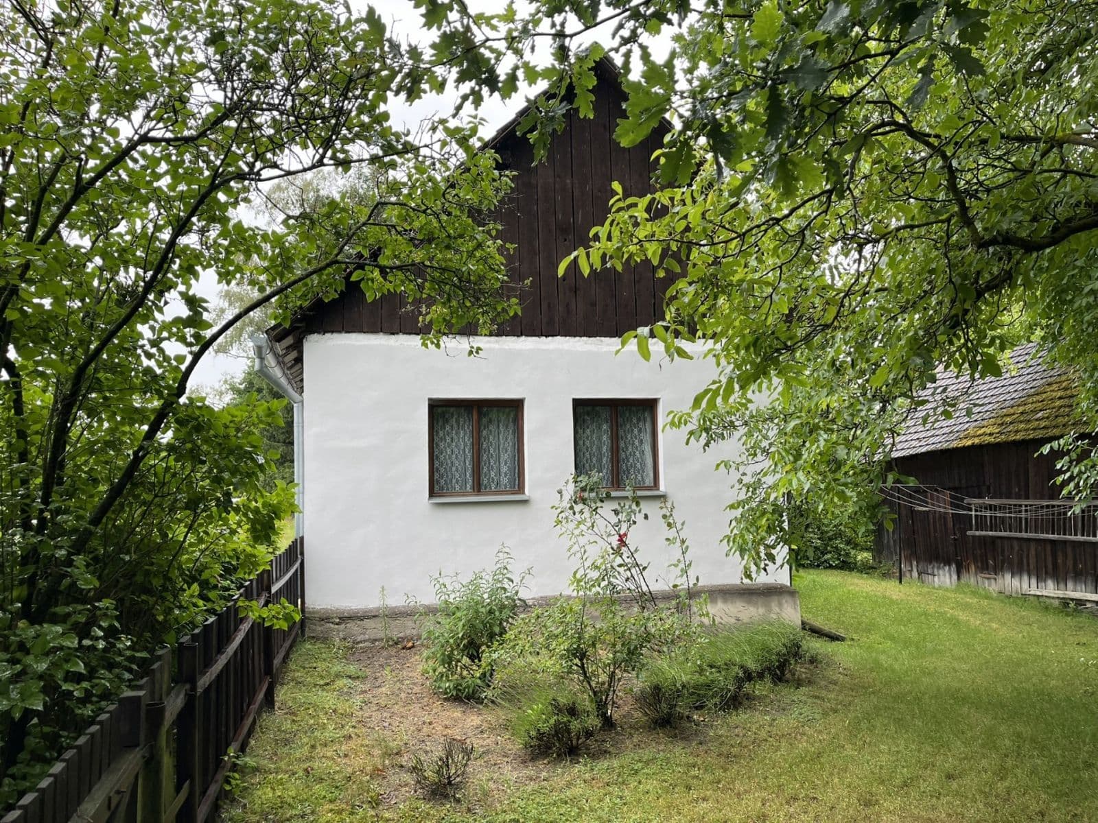 Prodej chaty, chalupy 97 m², pozemek 2.851 m², Hrachoviště, Jihočeský kraj Prodej chaty, chalupy 97 m², pozemek 2.851 m², Hrachoviště, Jihočeský kraj