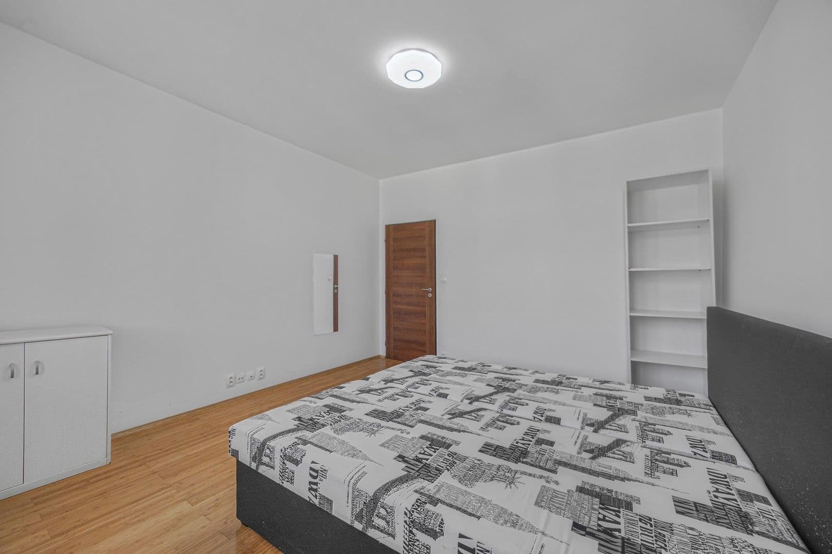 Pronájem bytu 2+kk 48 m², Žerotínova, Praha, Praha Pronájem bytu 2+kk 48 m², Žerotínova, Praha, Praha