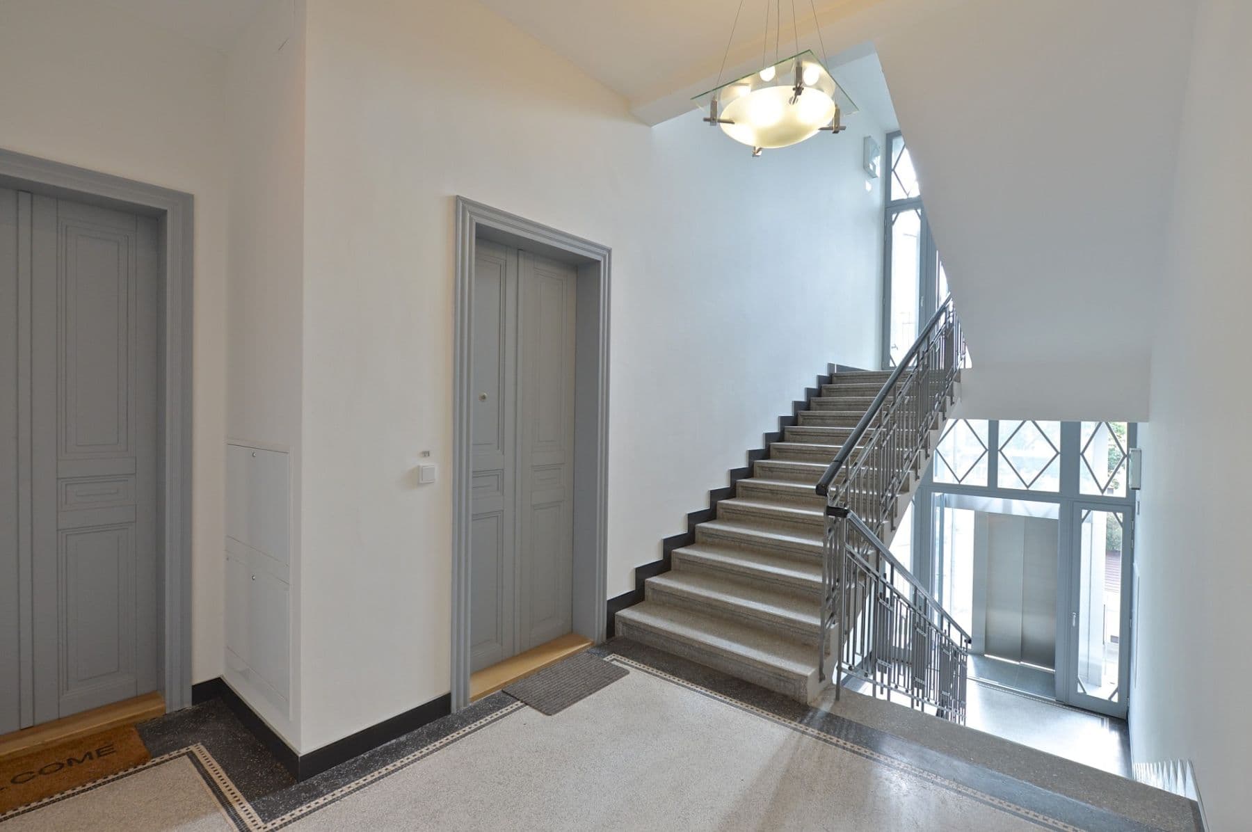 Pronájem bytu 5+kk 184 m², Laubova, Praha, Praha Pronájem bytu 5+kk 184 m², Laubova, Praha, Praha