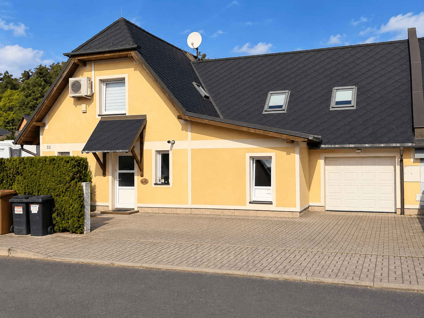 Prodej domu 200 m², pozemek 500 m², Komorní Dvůr, Cheb, Karlovarský kraj Prodej domu 200 m², pozemek 500 m², Komorní Dvůr, Cheb, Karlovarský kraj
