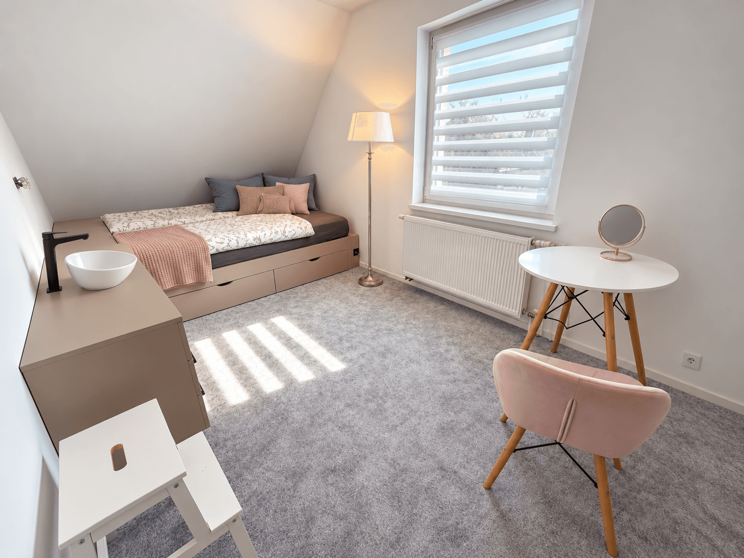 Prodej domu 200 m², pozemek 500 m², Komorní Dvůr, Cheb, Karlovarský kraj Prodej domu 200 m², pozemek 500 m², Komorní Dvůr, Cheb, Karlovarský kraj