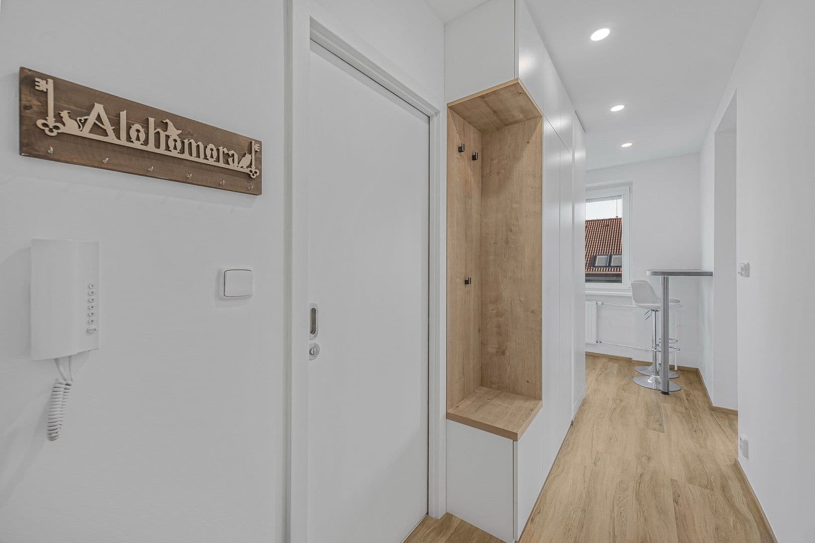 Pronájem bytu 1+1 32 m², Drahobejlova, Praha, Praha Pronájem bytu 1+1 32 m², Drahobejlova, Praha, Praha