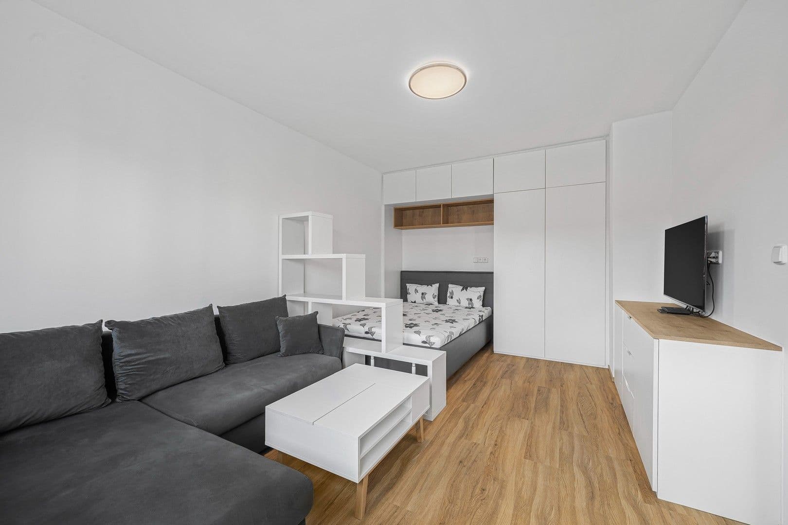 Pronájem bytu 1+1 32 m², Drahobejlova, Praha, Praha Pronájem bytu 1+1 32 m², Drahobejlova, Praha, Praha