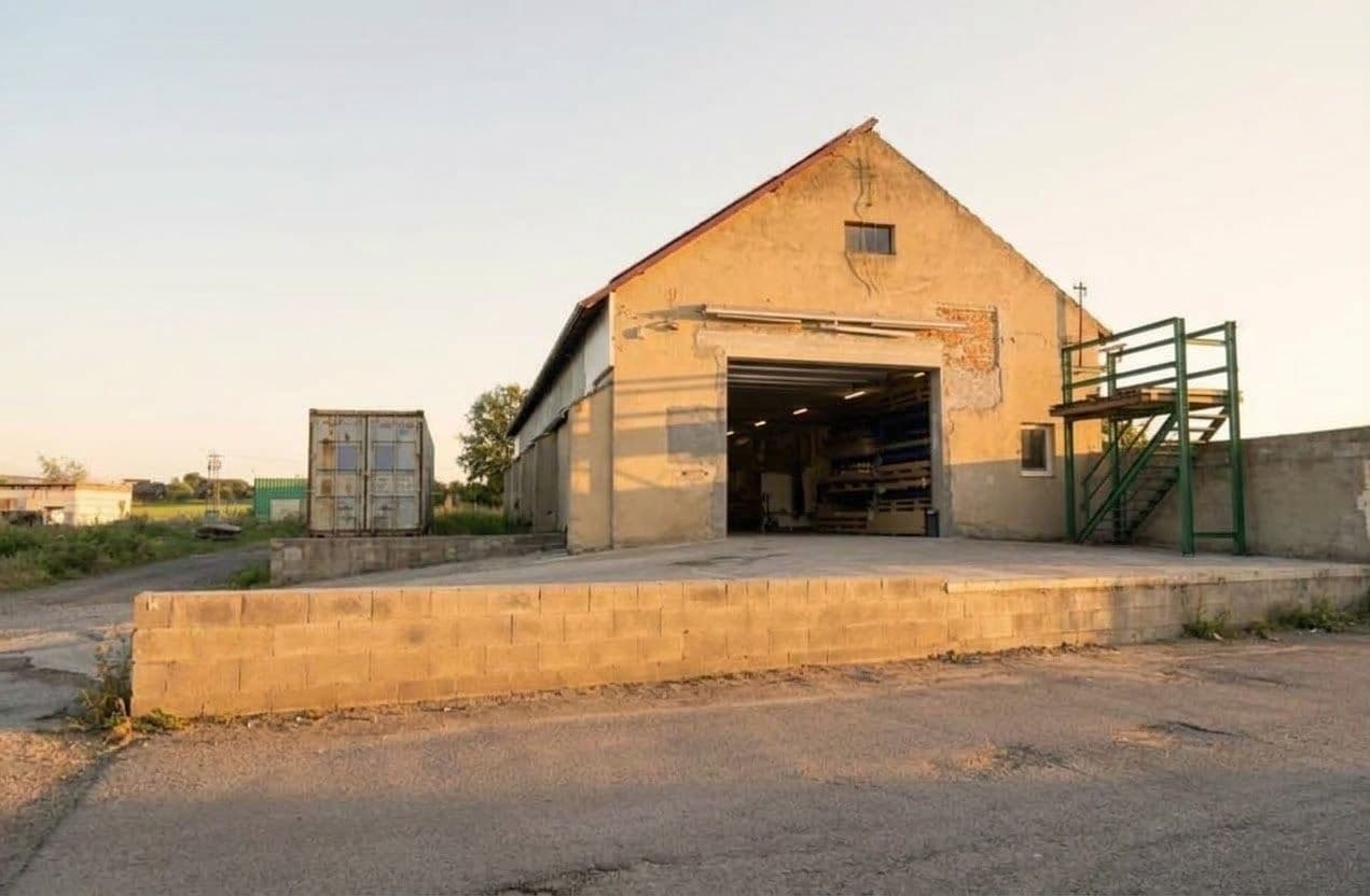 Prodej nebytového prostoru 850 m², Psáry, Středočeský kraj Prodej nebytového prostoru 850 m², Psáry, Středočeský kraj