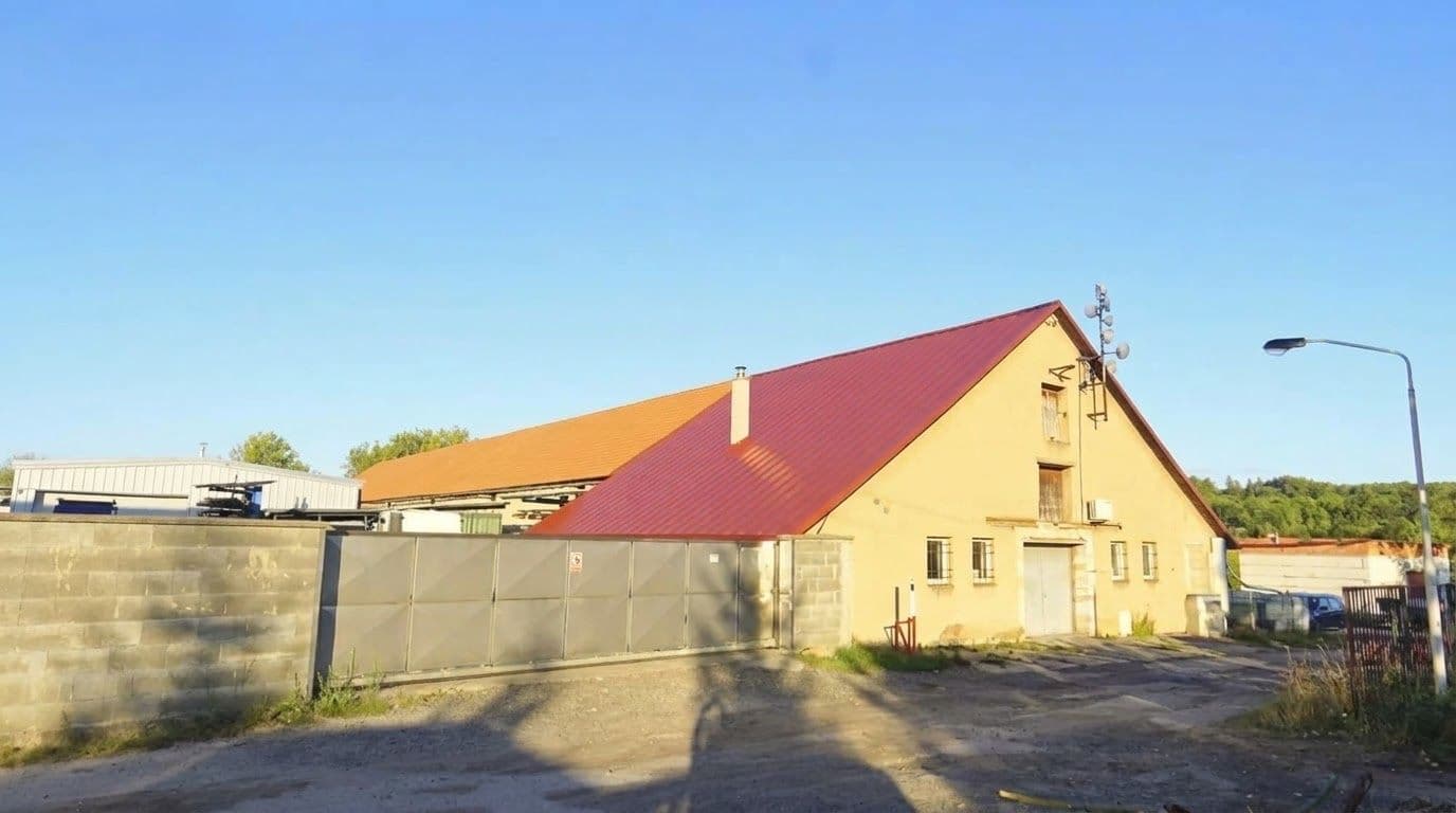 Prodej nebytového prostoru 850 m², Psáry, Středočeský kraj Prodej nebytového prostoru 850 m², Psáry, Středočeský kraj