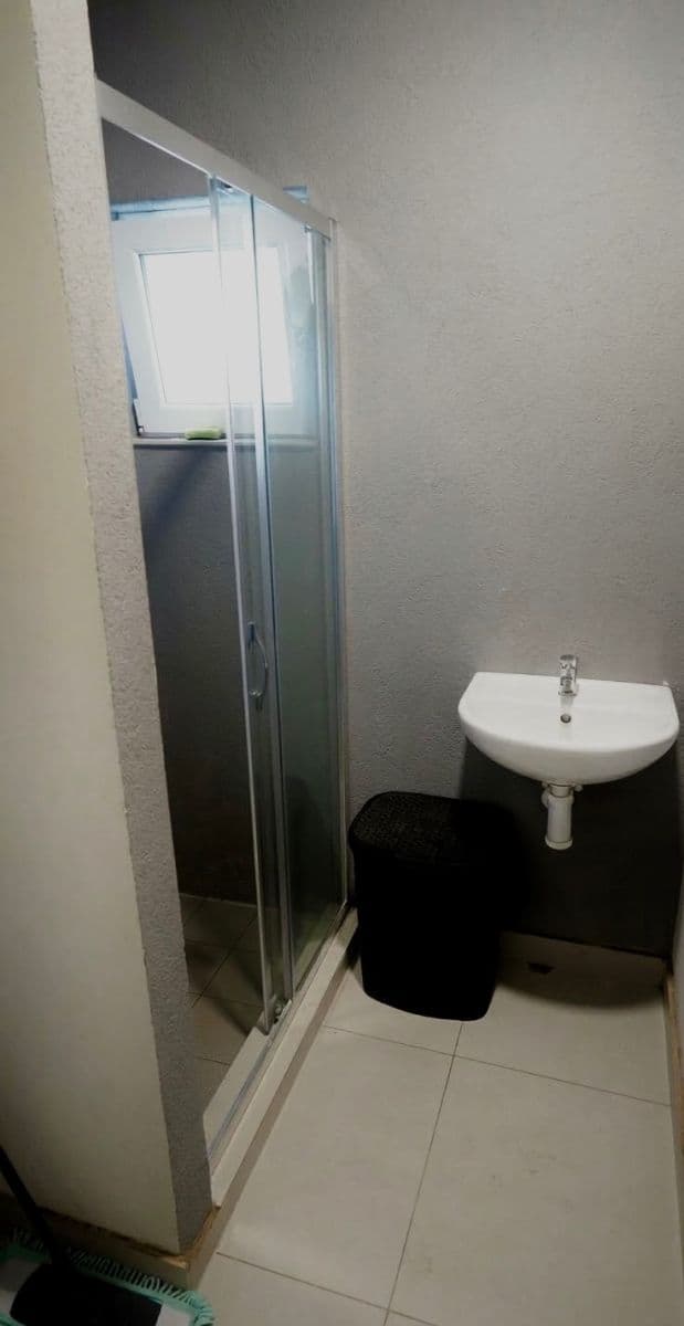 Prodej nebytového prostoru 850 m², Psáry, Středočeský kraj Prodej nebytového prostoru 850 m², Psáry, Středočeský kraj