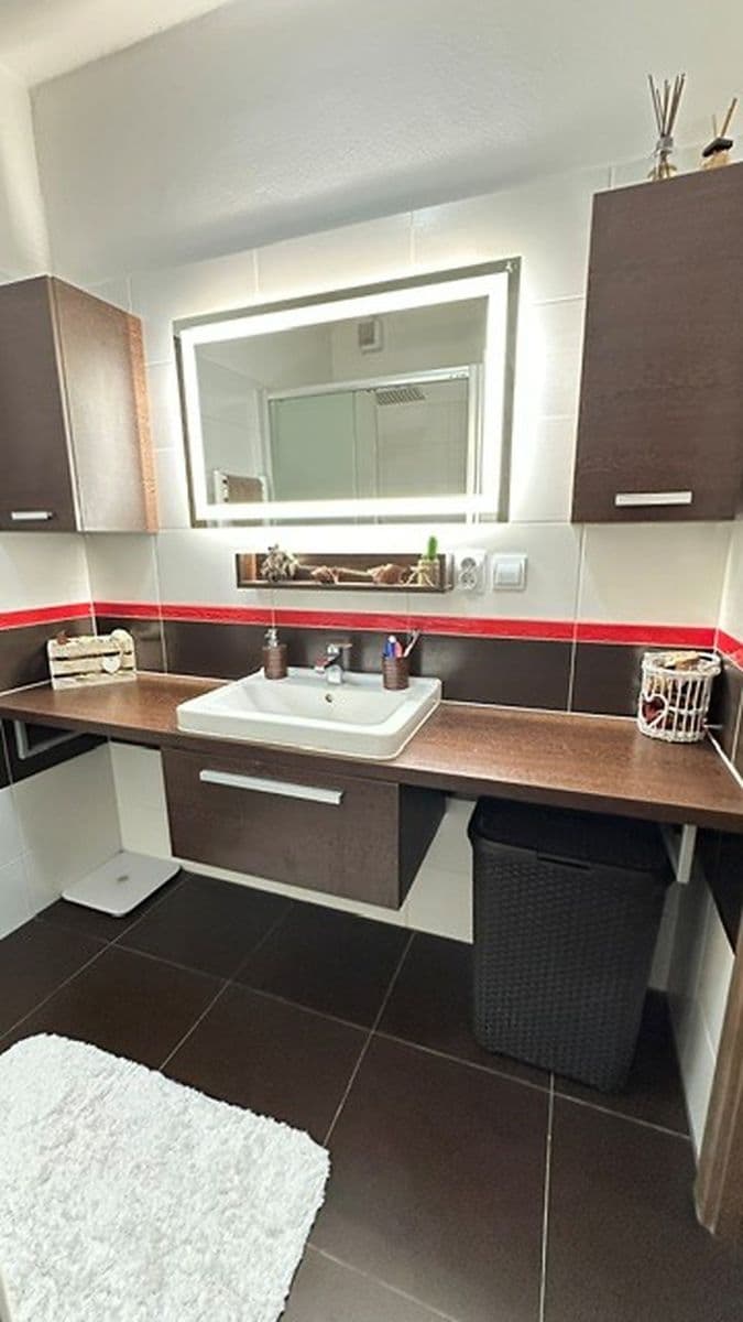 Prodej bytu 3+kk 79 m², Topolová, Olomouc, Olomoucký kraj Prodej bytu 3+kk 79 m², Topolová, Olomouc, Olomoucký kraj