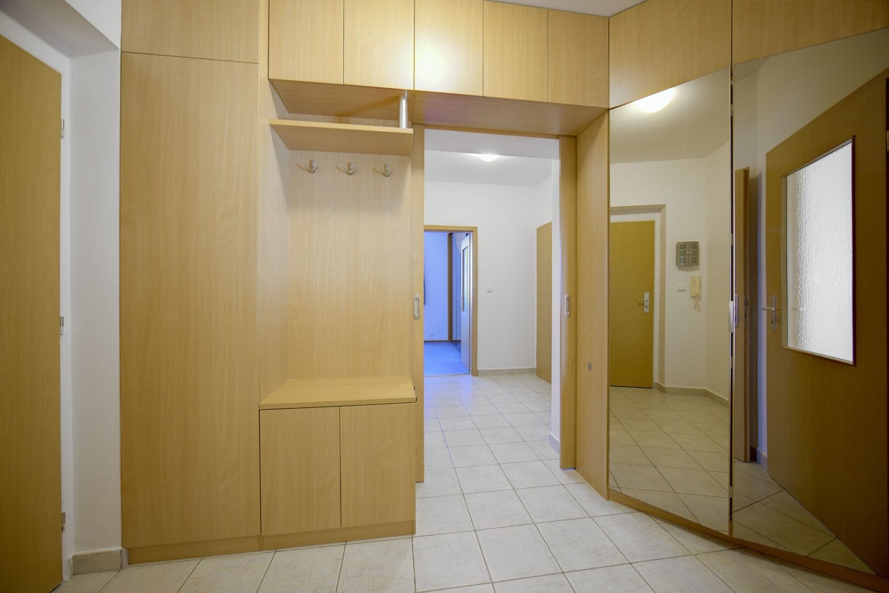 Pronájem bytu 3+kk 95 m², Rozmarýnová, Brandýs nad Labem-Stará Boleslav, Středočeský kraj Pronájem bytu 3+kk 95 m², Rozmarýnová, Brandýs nad Labem-Stará Boleslav, Středočeský kraj