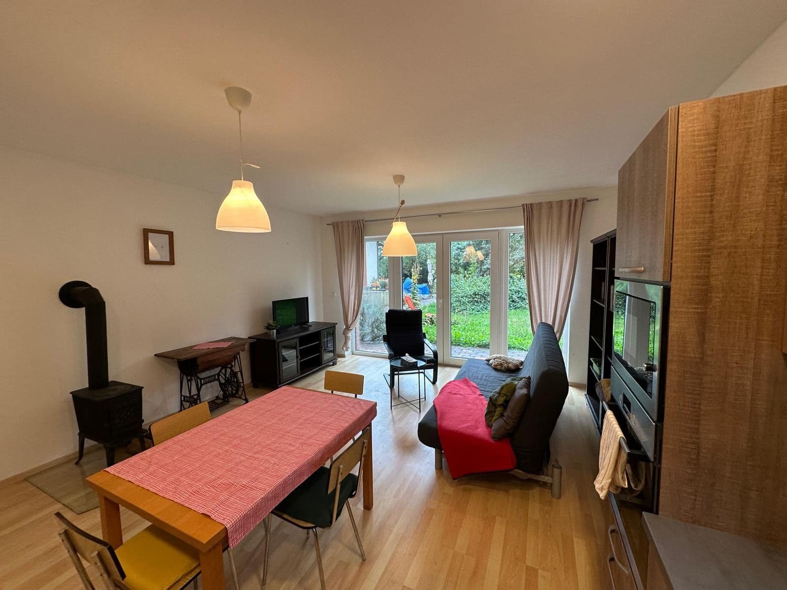Pronájem bytu 2+kk 60 m², Zahradní, Horní Bezděkov, Středočeský kraj Pronájem bytu 2+kk 60 m², Zahradní, Horní Bezděkov, Středočeský kraj
