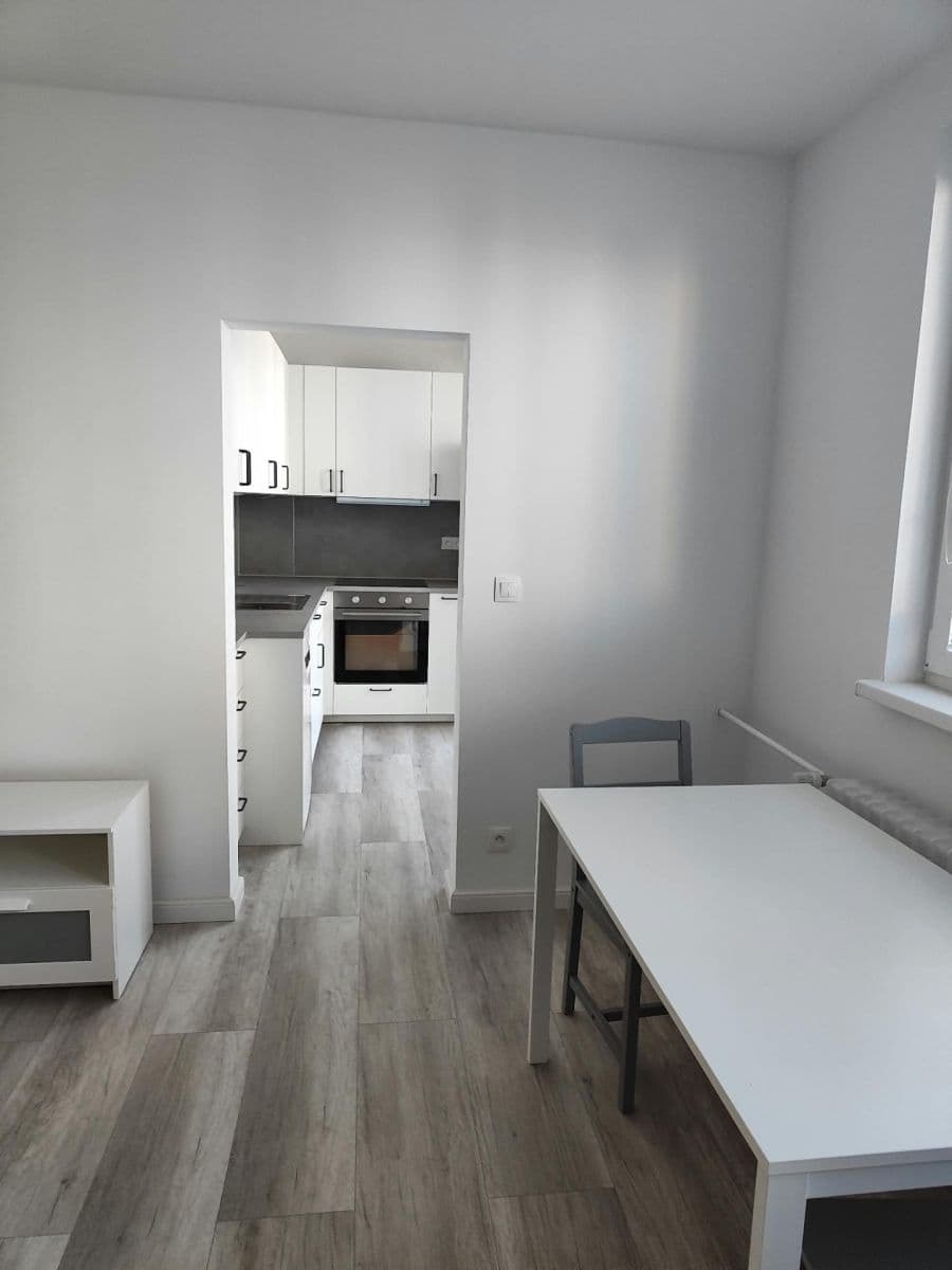 Pronájem bytu 3+1 60 m², Muškátová, Ružinov, Bratislavský kraj Pronájem bytu 3+1 60 m², Muškátová, Ružinov, Bratislavský kraj