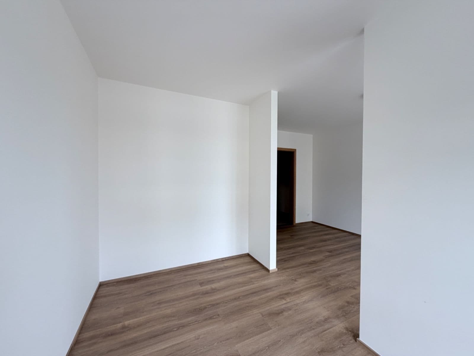 Pronájem bytu 1+kk 38 m², Nádražní, Kralupy nad Vltavou, Středočeský kraj Pronájem bytu 1+kk 38 m², Nádražní, Kralupy nad Vltavou, Středočeský kraj