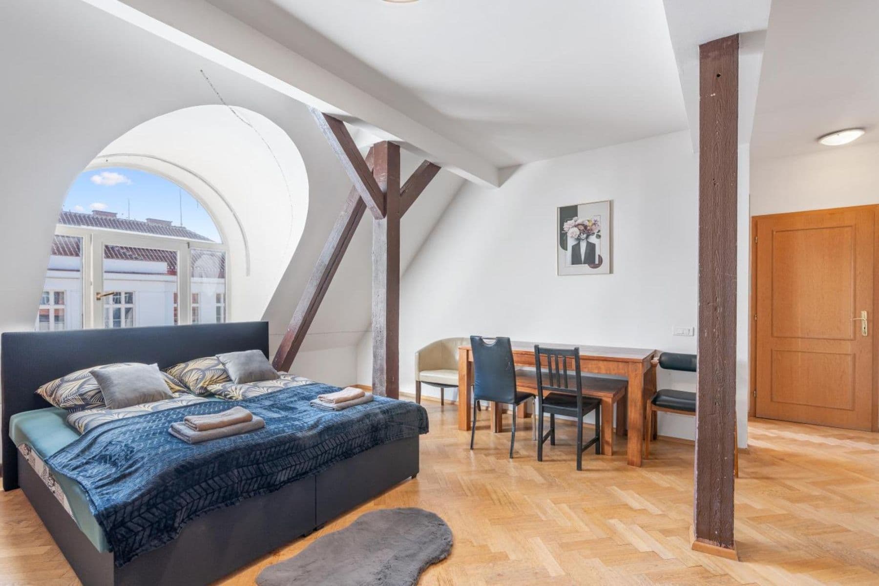 Pronájem bytu 129 m², Matoušova, Praha, Praha Pronájem bytu 129 m², Matoušova, Praha, Praha