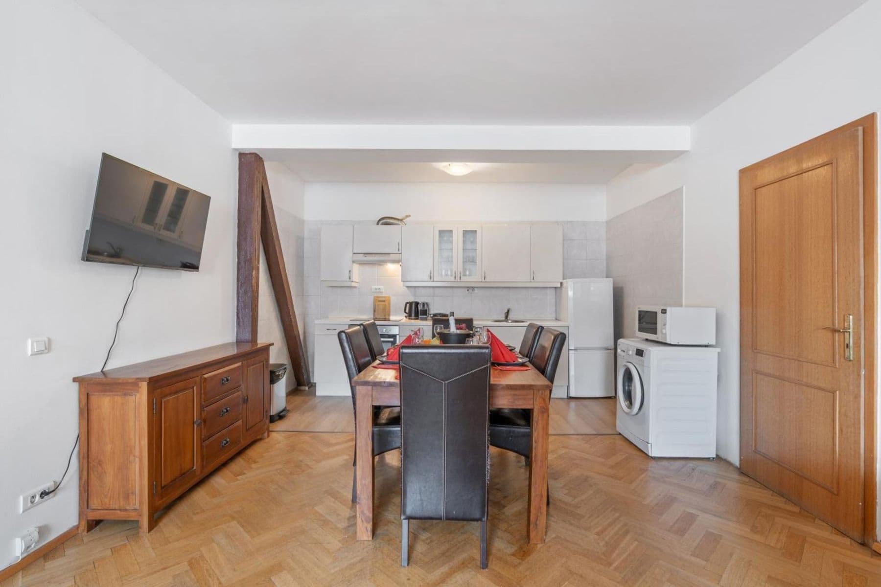 Pronájem bytu 129 m², Matoušova, Praha, Praha Pronájem bytu 129 m², Matoušova, Praha, Praha