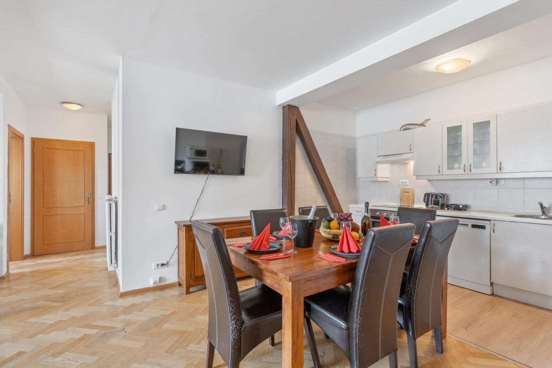 Pronájem bytu 129 m², Matoušova, Praha, Praha Pronájem bytu 129 m², Matoušova, Praha, Praha