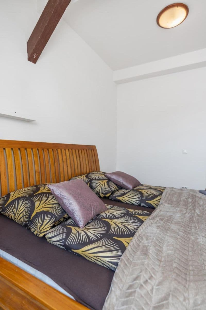 Pronájem bytu 129 m², Matoušova, Praha, Praha Pronájem bytu 129 m², Matoušova, Praha, Praha