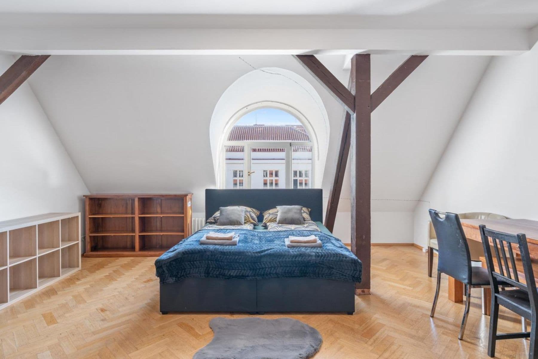 Pronájem bytu 129 m², Matoušova, Praha, Praha Pronájem bytu 129 m², Matoušova, Praha, Praha