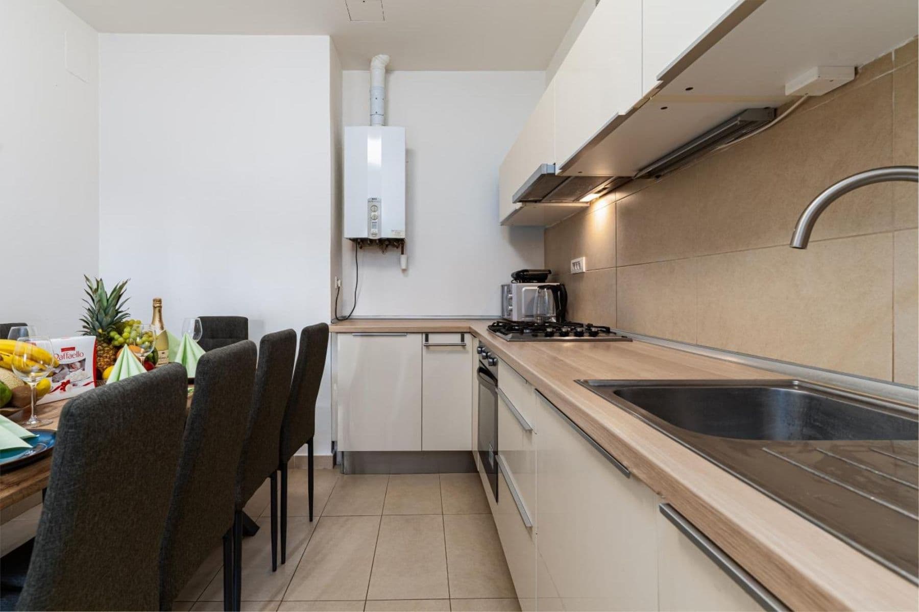 Pronájem bytu 156 m², Ortenovo náměstí, Praha, Praha Pronájem bytu 156 m², Ortenovo náměstí, Praha, Praha