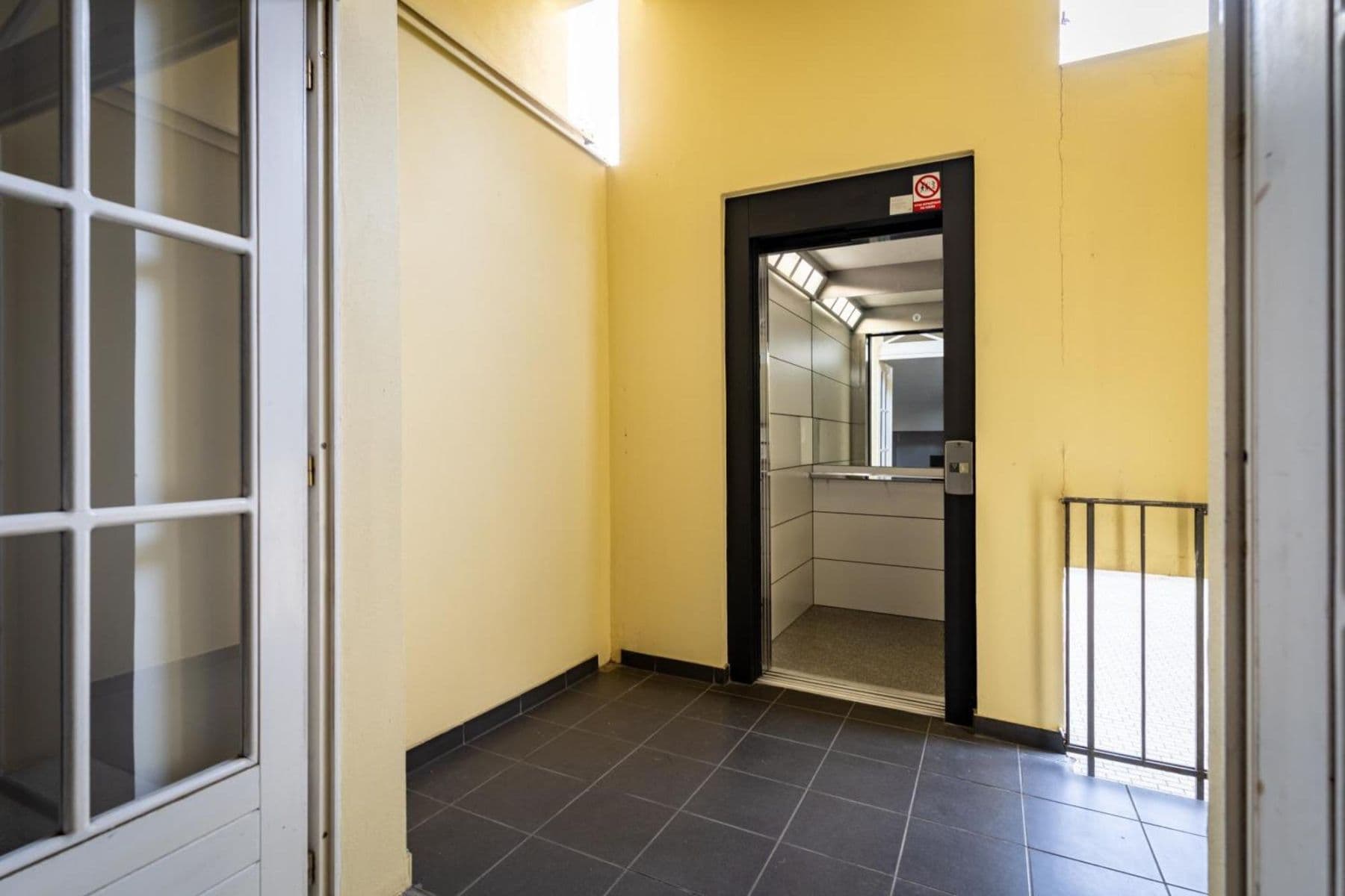 Pronájem bytu 156 m², Ortenovo náměstí, Praha, Praha Pronájem bytu 156 m², Ortenovo náměstí, Praha, Praha