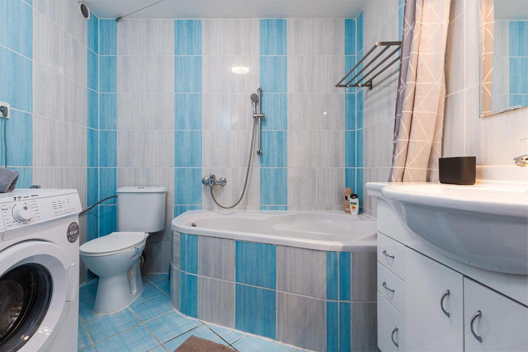 Pronájem bytu 134 m², Wenzigova, Praha, Praha Pronájem bytu 134 m², Wenzigova, Praha, Praha