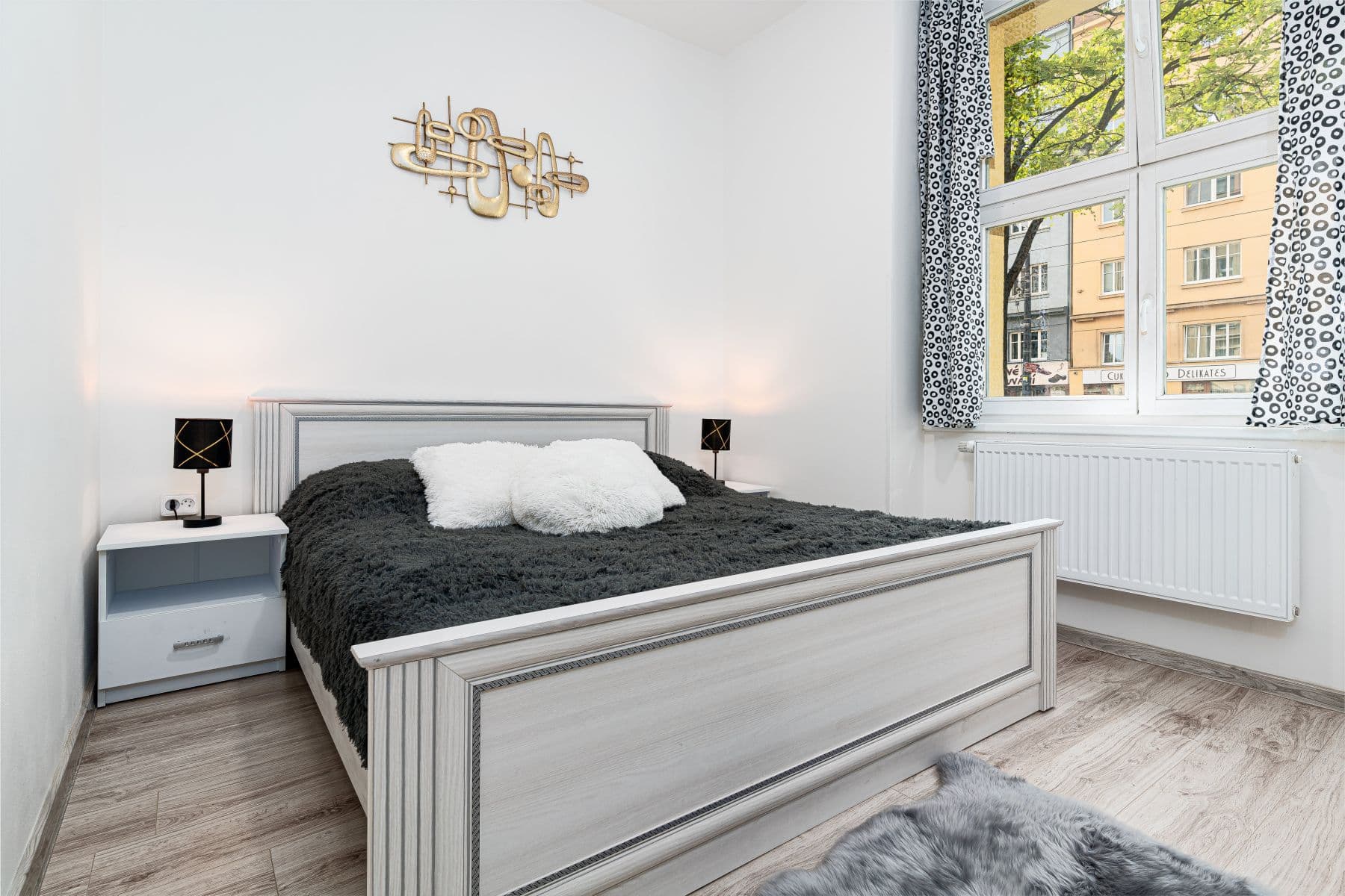 Pronájem bytu 152 m², Vinohradská, Praha, Praha Pronájem bytu 152 m², Vinohradská, Praha, Praha