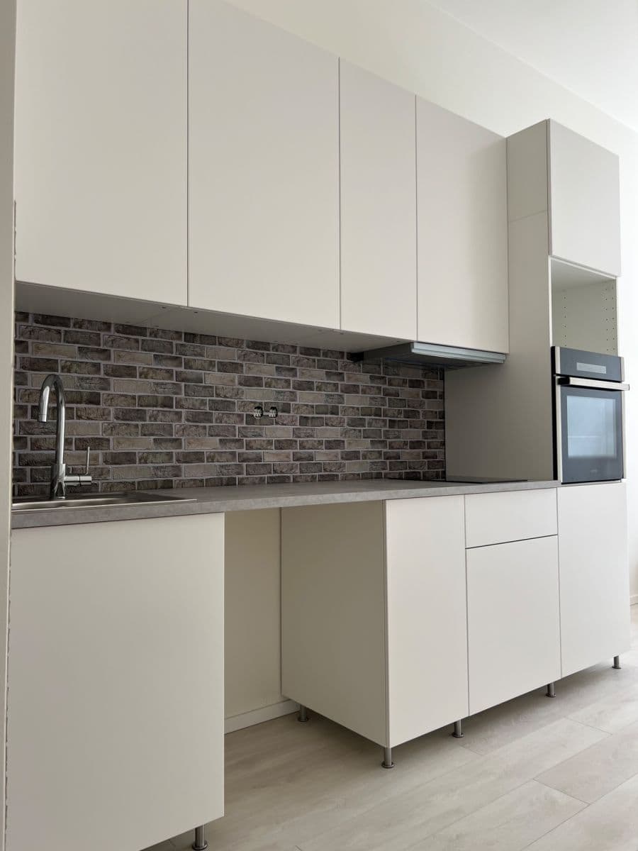 Pronájem bytu 1+kk 35 m², Českobrodská, Praha, Praha Pronájem bytu 1+kk 35 m², Českobrodská, Praha, Praha