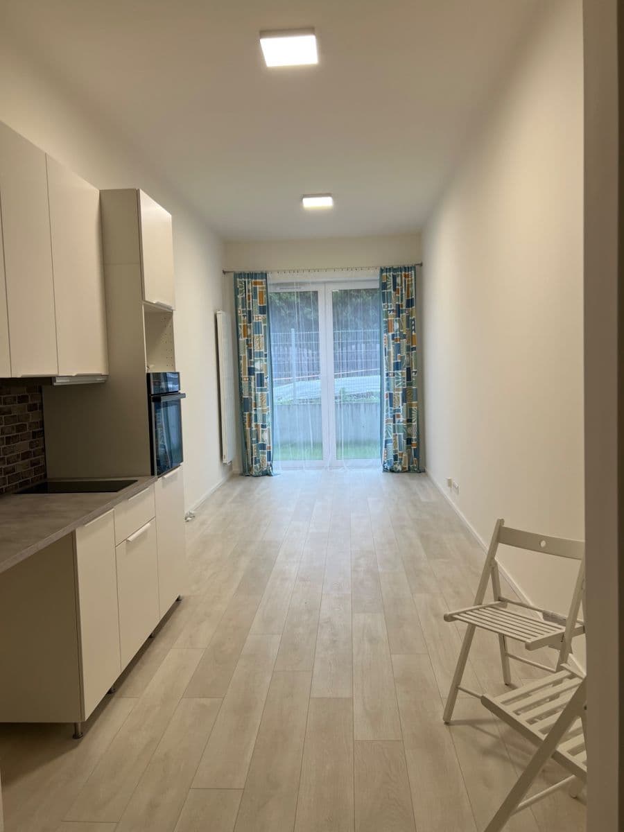 Pronájem bytu 1+kk 35 m², Českobrodská, Praha, Praha Pronájem bytu 1+kk 35 m², Českobrodská, Praha, Praha