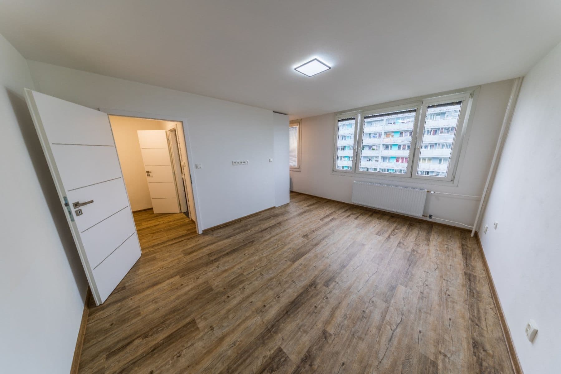Prodej bytu 1+kk 28 m², Bělehradská, Pardubice, Pardubický kraj Prodej bytu 1+kk 28 m², Bělehradská, Pardubice, Pardubický kraj
