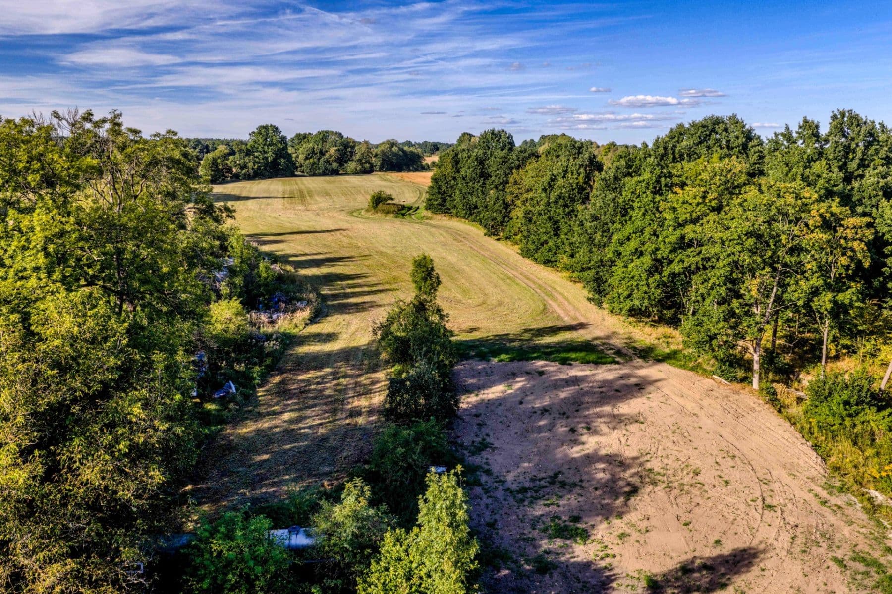 Prodej pozemku 2.102 m², Lásenice, Jihočeský kraj Prodej pozemku 2.102 m², Lásenice, Jihočeský kraj