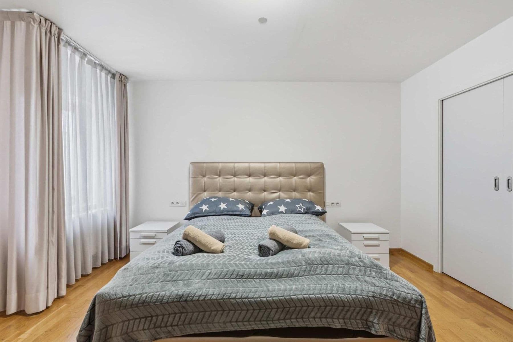 Pronájem bytu 182 m², Zborovská, Praha, Praha Pronájem bytu 182 m², Zborovská, Praha, Praha