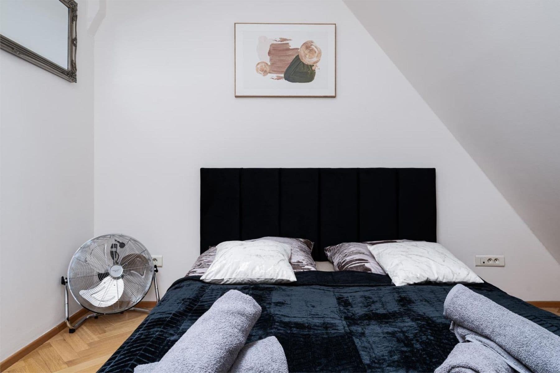 Pronájem bytu 154 m², Matoušova, Praha, Praha Pronájem bytu 154 m², Matoušova, Praha, Praha