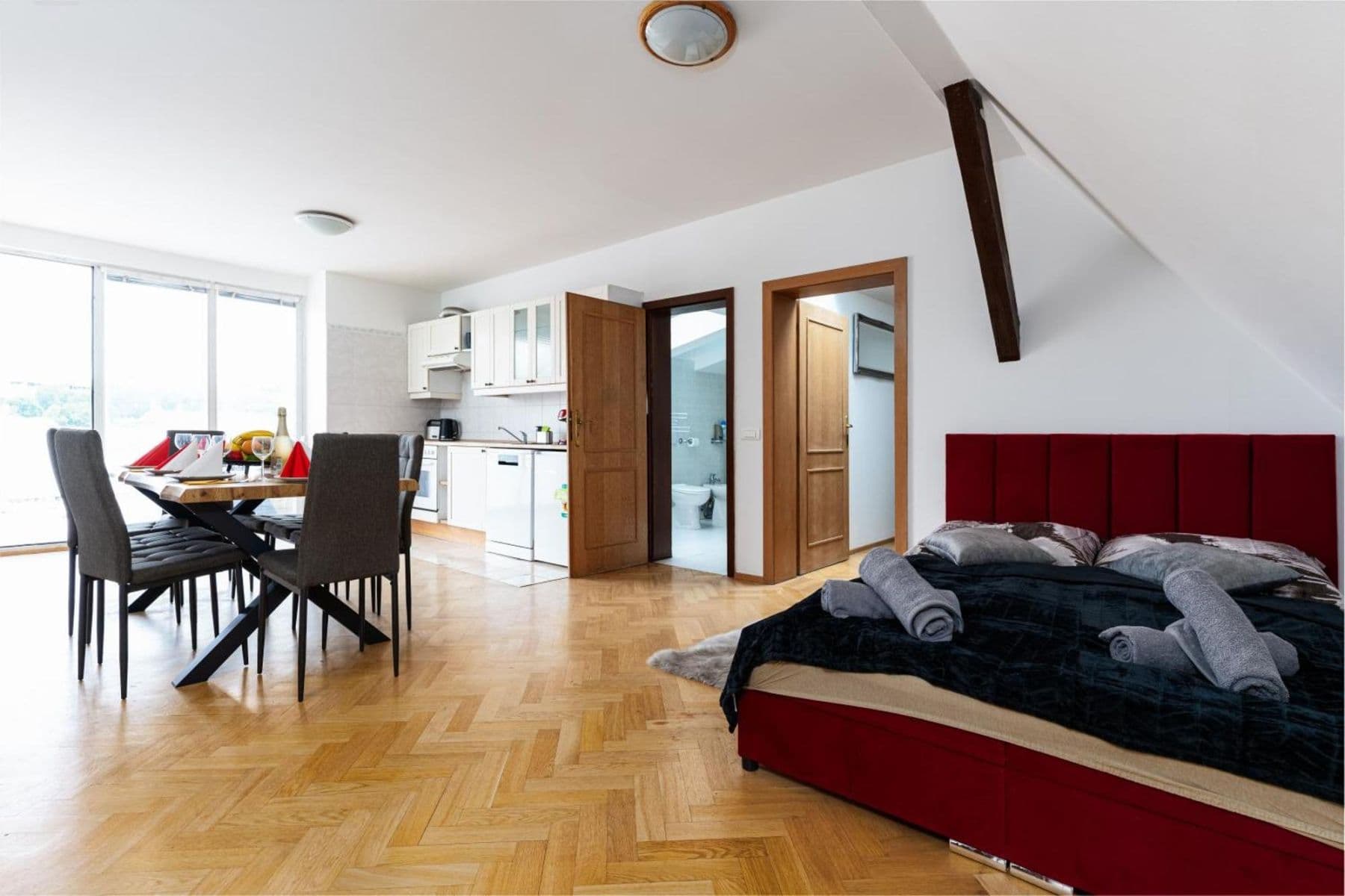 Pronájem bytu 154 m², Matoušova, Praha, Praha Pronájem bytu 154 m², Matoušova, Praha, Praha