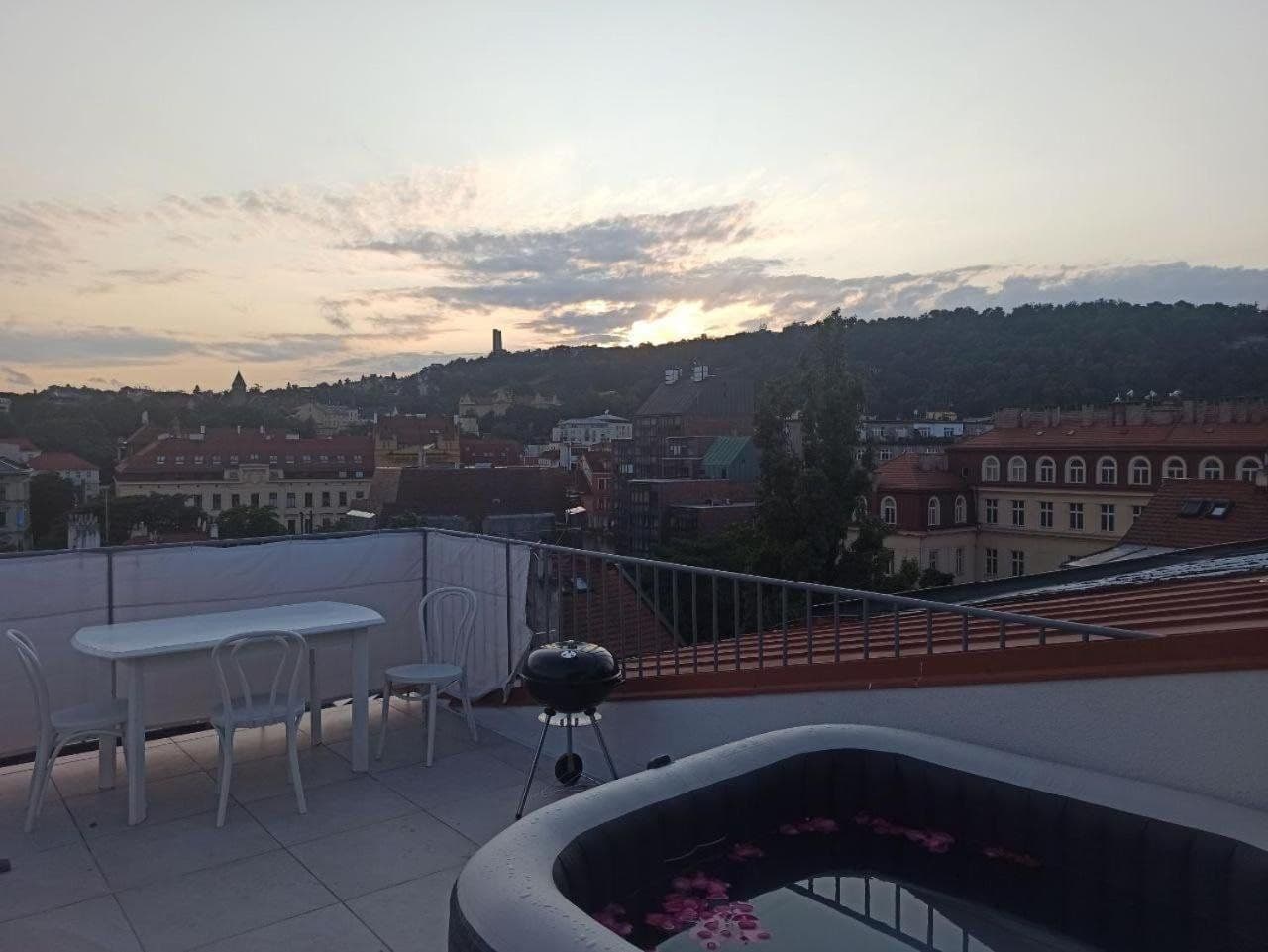 Pronájem bytu 154 m², Matoušova, Praha, Praha Pronájem bytu 154 m², Matoušova, Praha, Praha