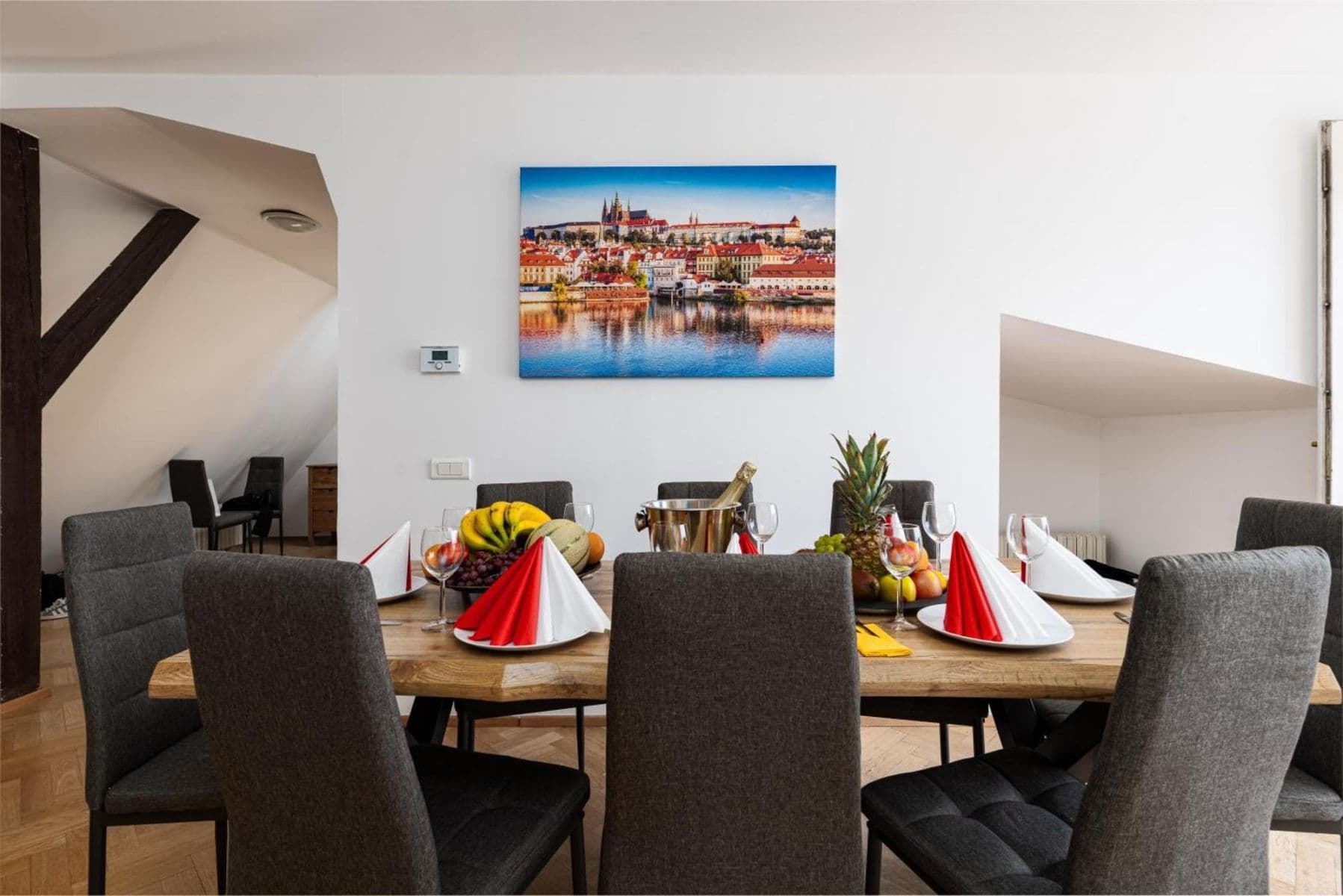 Pronájem bytu 154 m², Matoušova, Praha, Praha Pronájem bytu 154 m², Matoušova, Praha, Praha