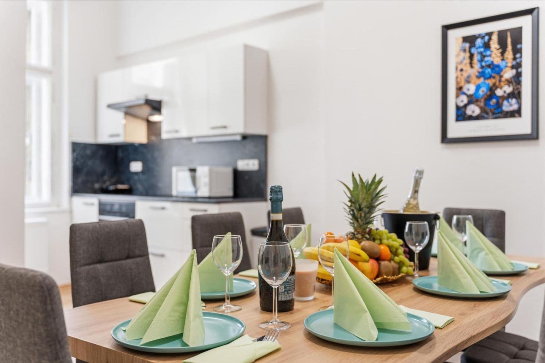Pronájem bytu 154 m², Zborovská, Praha, Praha Pronájem bytu 154 m², Zborovská, Praha, Praha