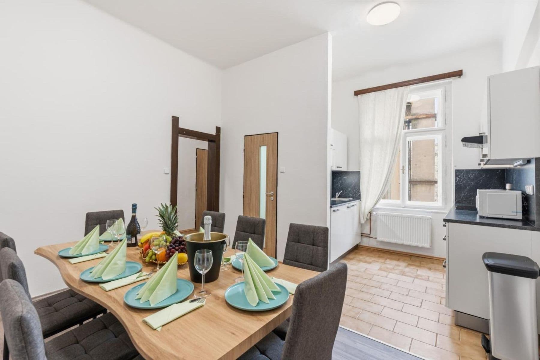 Pronájem bytu 154 m², Zborovská, Praha, Praha Pronájem bytu 154 m², Zborovská, Praha, Praha