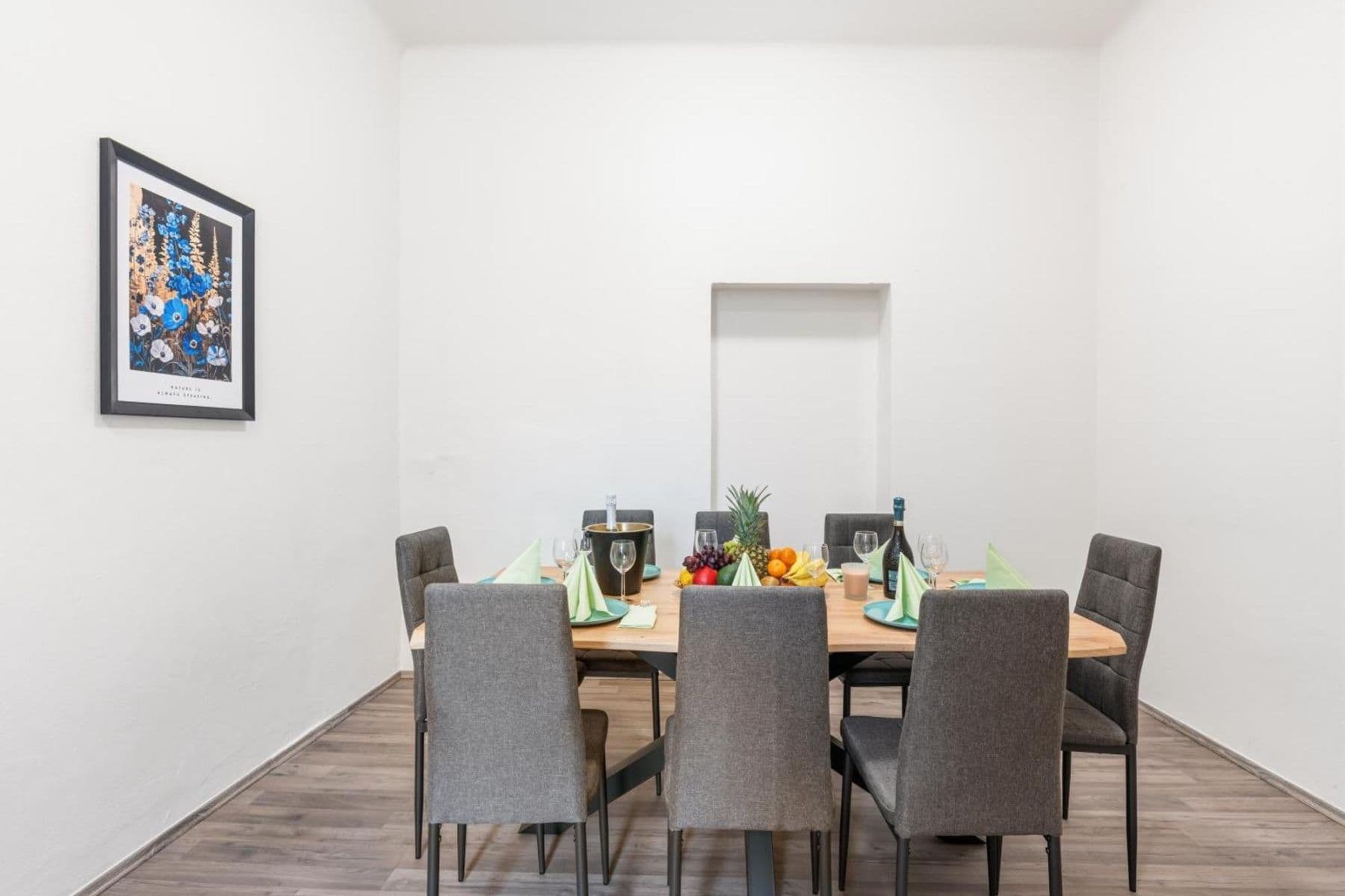 Pronájem bytu 154 m², Zborovská, Praha, Praha Pronájem bytu 154 m², Zborovská, Praha, Praha