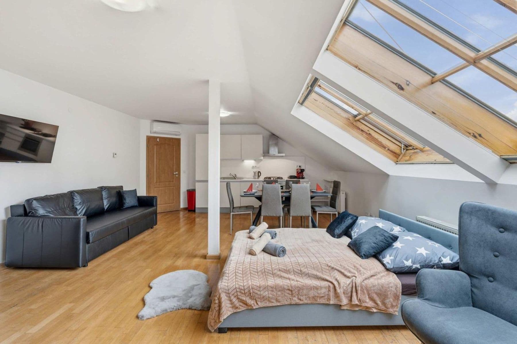 Pronájem bytu 180 m², Zborovská, Praha, Praha Pronájem bytu 180 m², Zborovská, Praha, Praha