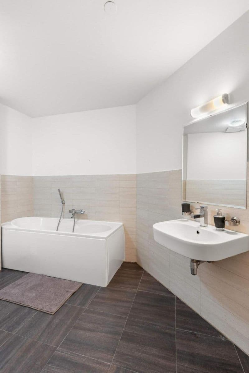 Pronájem bytu 180 m², Zborovská, Praha, Praha Pronájem bytu 180 m², Zborovská, Praha, Praha