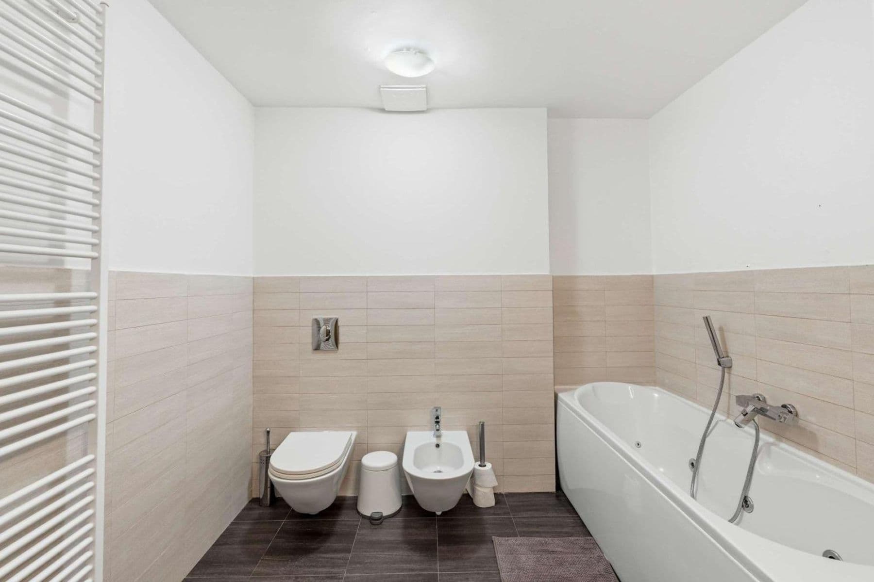Pronájem bytu 180 m², Zborovská, Praha, Praha Pronájem bytu 180 m², Zborovská, Praha, Praha