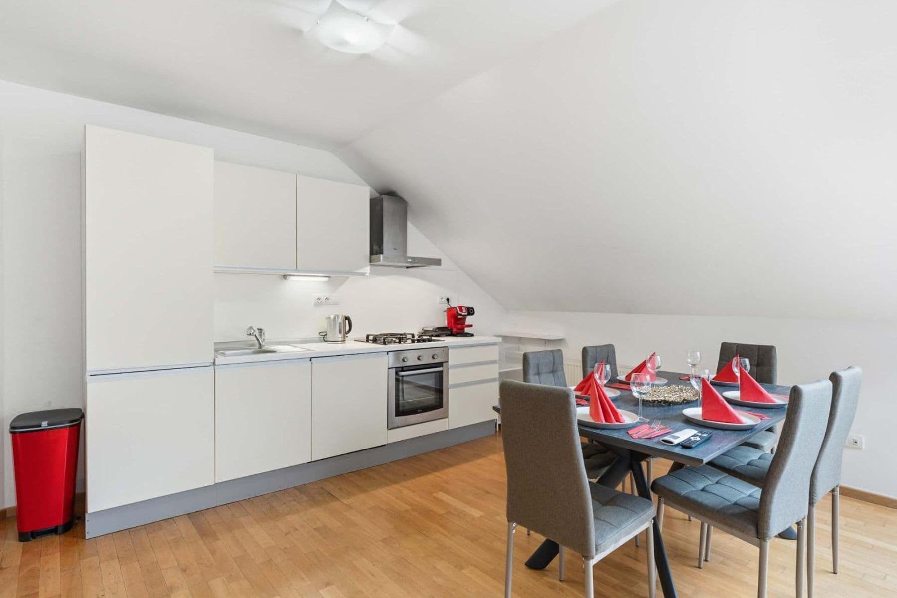 Pronájem bytu 180 m², Zborovská, Praha, Praha Pronájem bytu 180 m², Zborovská, Praha, Praha