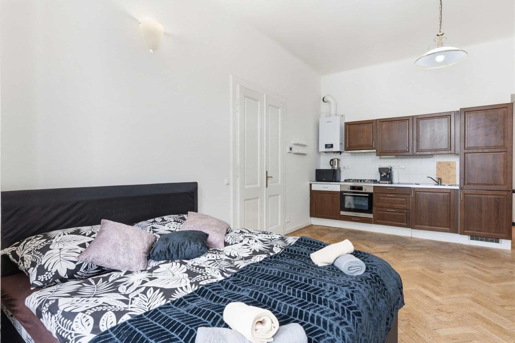 Pronájem bytu 142 m², Matoušova, Praha, Praha Pronájem bytu 142 m², Matoušova, Praha, Praha