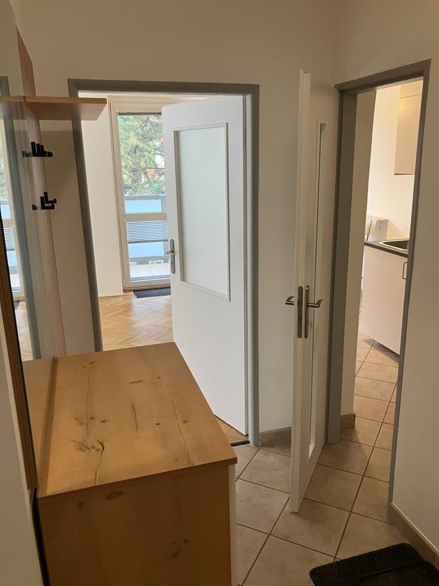 Pronájem bytu 2+kk 62 m², Hoškova, Praha, Praha Pronájem bytu 2+kk 62 m², Hoškova, Praha, Praha
