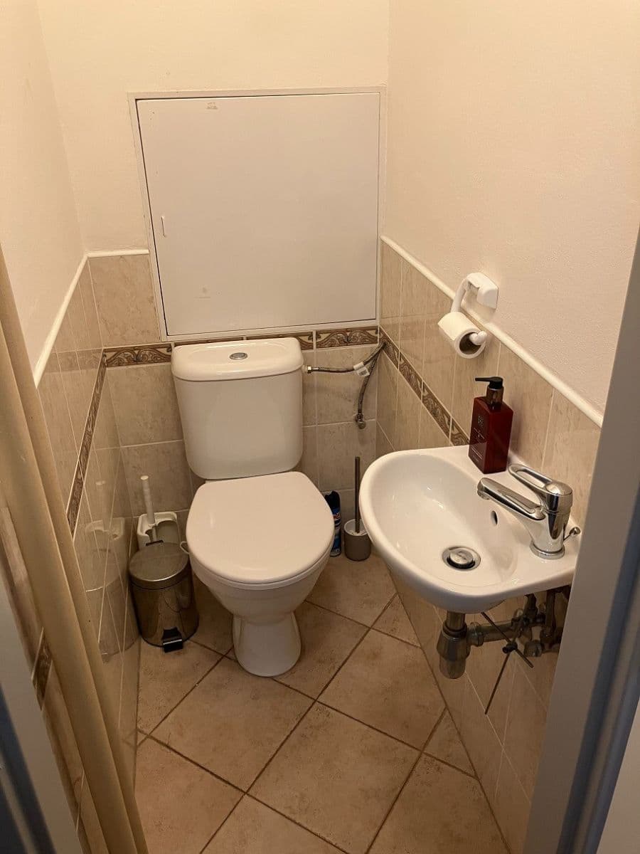 Pronájem bytu 2+kk 62 m², Hoškova, Praha, Praha Pronájem bytu 2+kk 62 m², Hoškova, Praha, Praha
