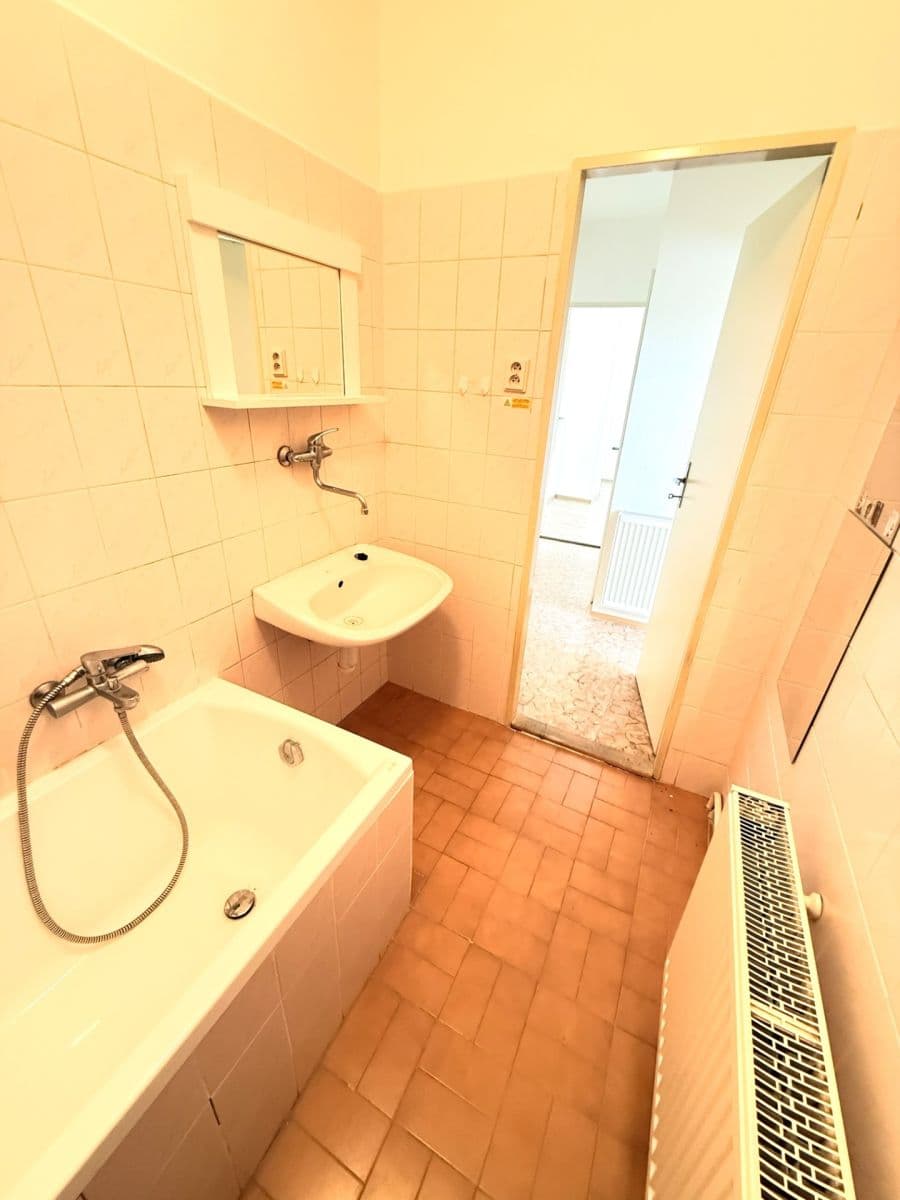 Prodej bytu 1+1 40 m², Přerovská, Olomouc, Olomoucký kraj Prodej bytu 1+1 40 m², Přerovská, Olomouc, Olomoucký kraj