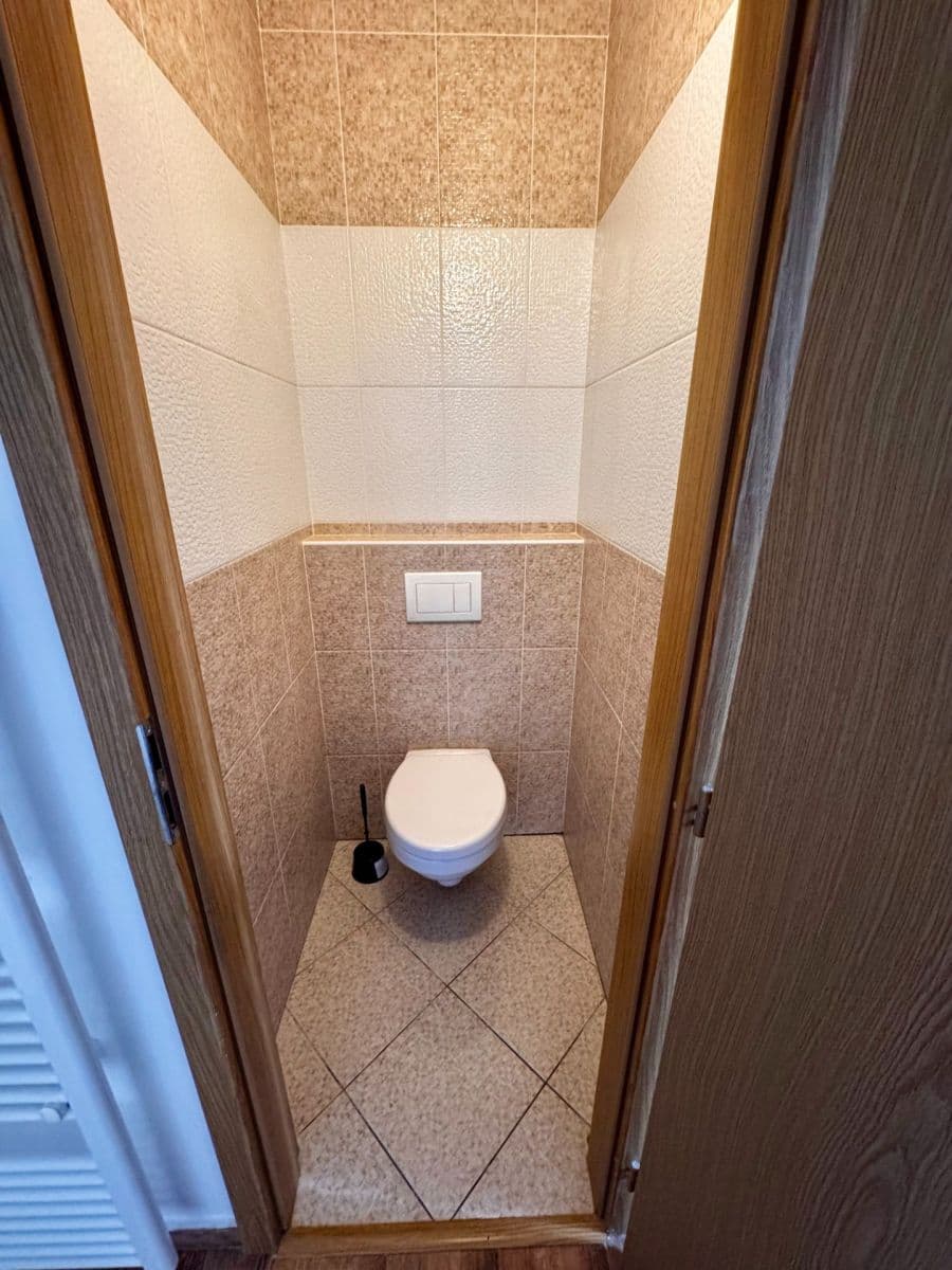 Pronájem bytu 3+kk 75 m², Semilská, Praha, Praha Pronájem bytu 3+kk 75 m², Semilská, Praha, Praha