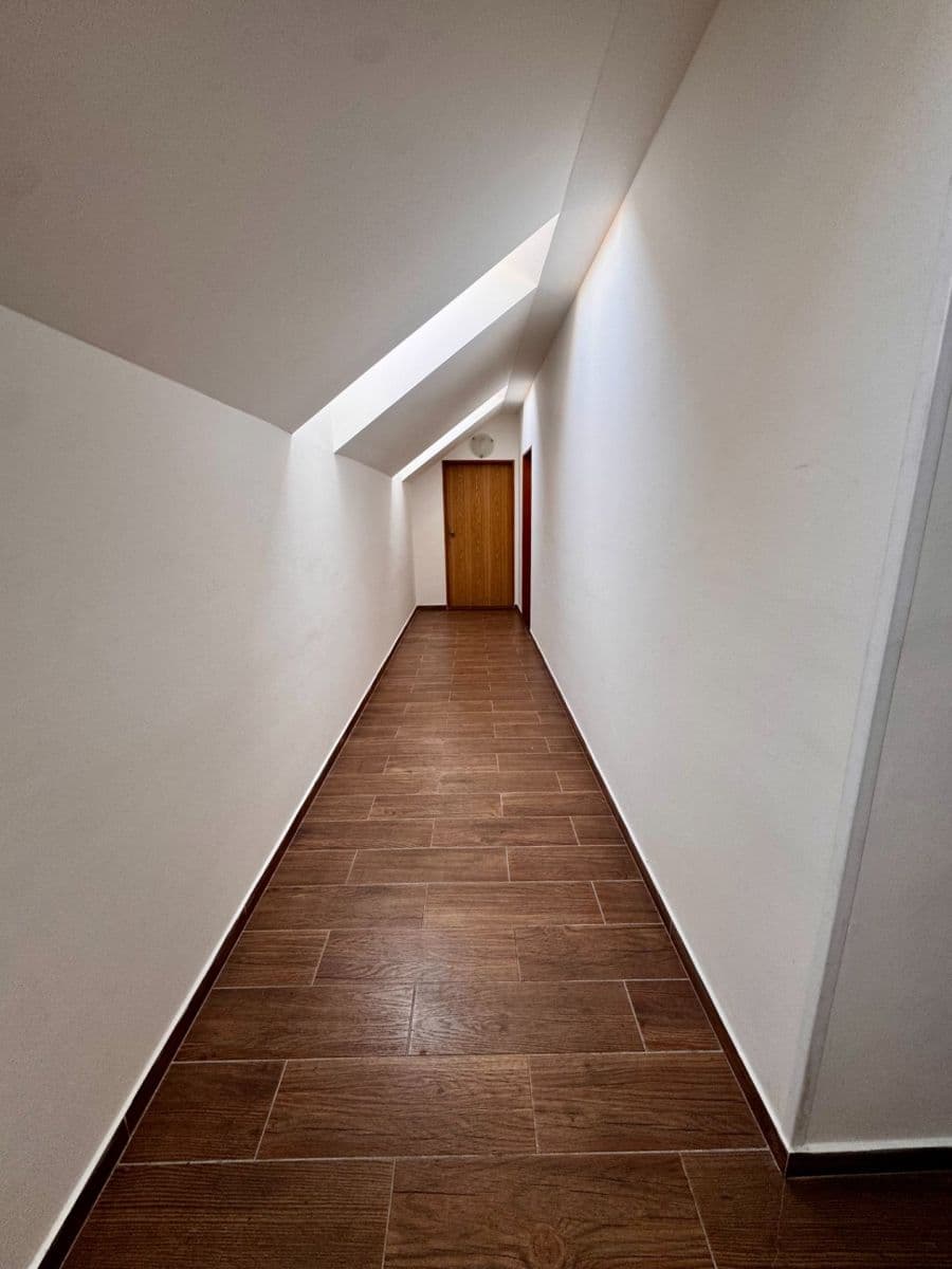 Pronájem bytu 3+kk 75 m², Semilská, Praha, Praha Pronájem bytu 3+kk 75 m², Semilská, Praha, Praha