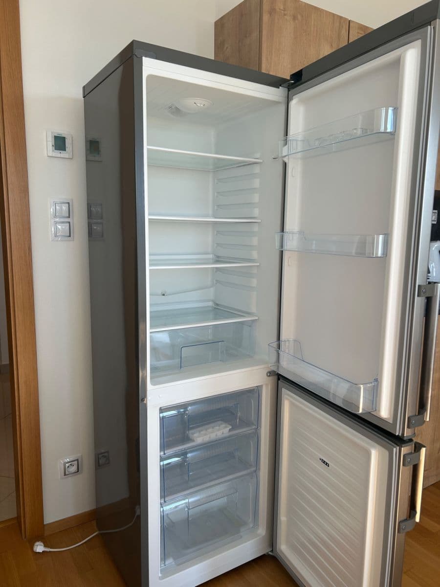Pronájem bytu 1+kk 37 m², Olšanská, Praha, Praha Pronájem bytu 1+kk 37 m², Olšanská, Praha, Praha