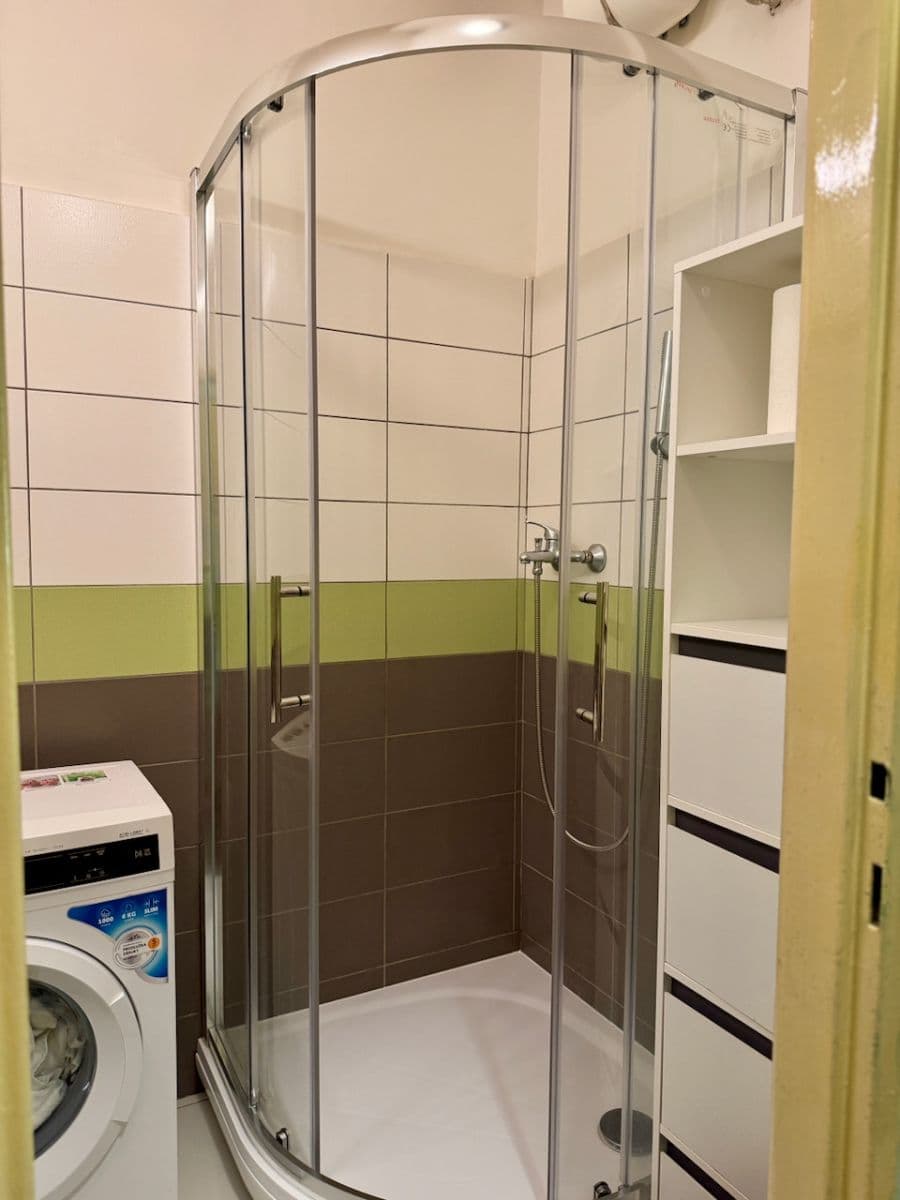 Pronájem bytu 1+kk 28 m², Na lepším, Praha, Praha Pronájem bytu 1+kk 28 m², Na lepším, Praha, Praha