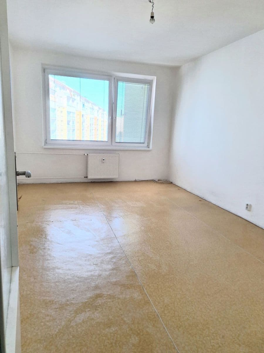 Pronájem bytu 3+1 70 m², Frýdecká, Praha, Praha Pronájem bytu 3+1 70 m², Frýdecká, Praha, Praha