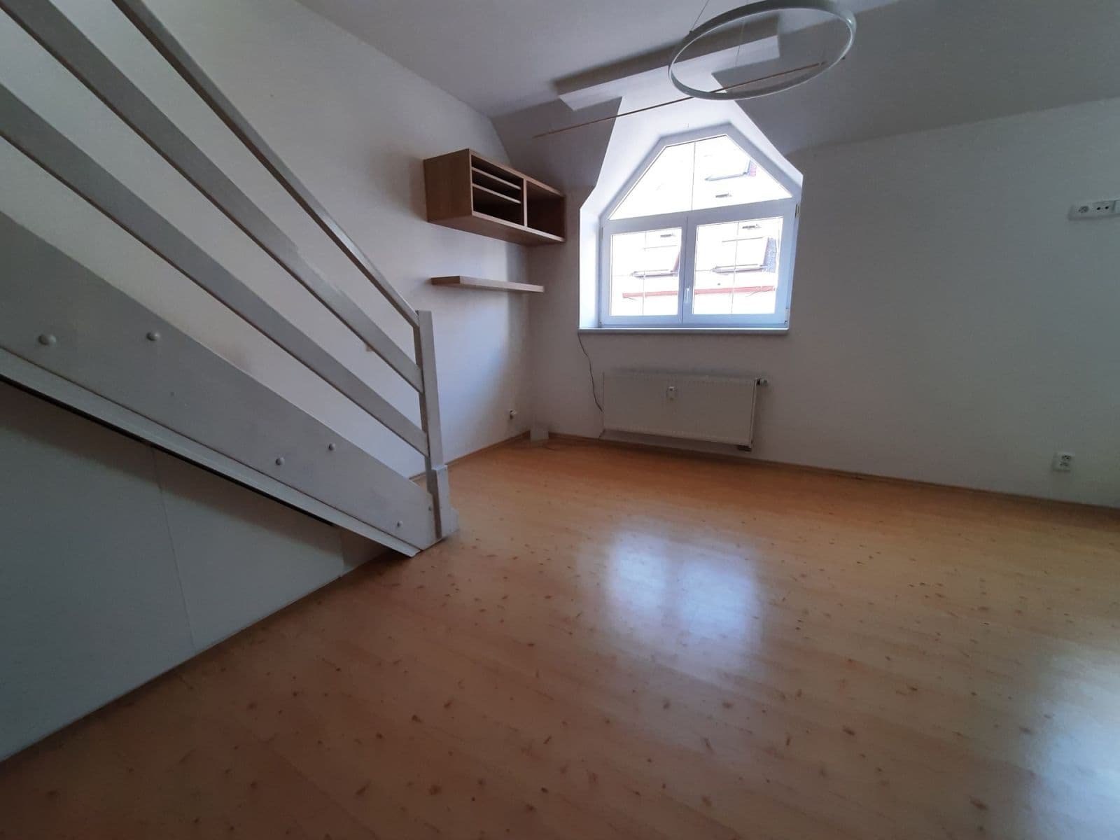 Pronájem bytu 2+1 70 m², Věštínská, Praha, Praha Pronájem bytu 2+1 70 m², Věštínská, Praha, Praha